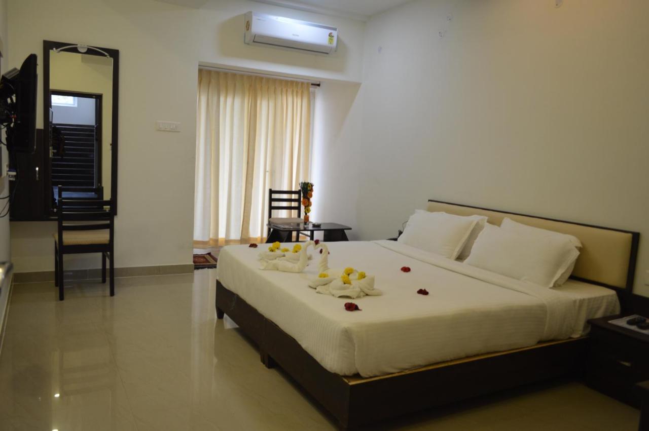 Hotel Ambai Grand Ambasamudram Luaran gambar
