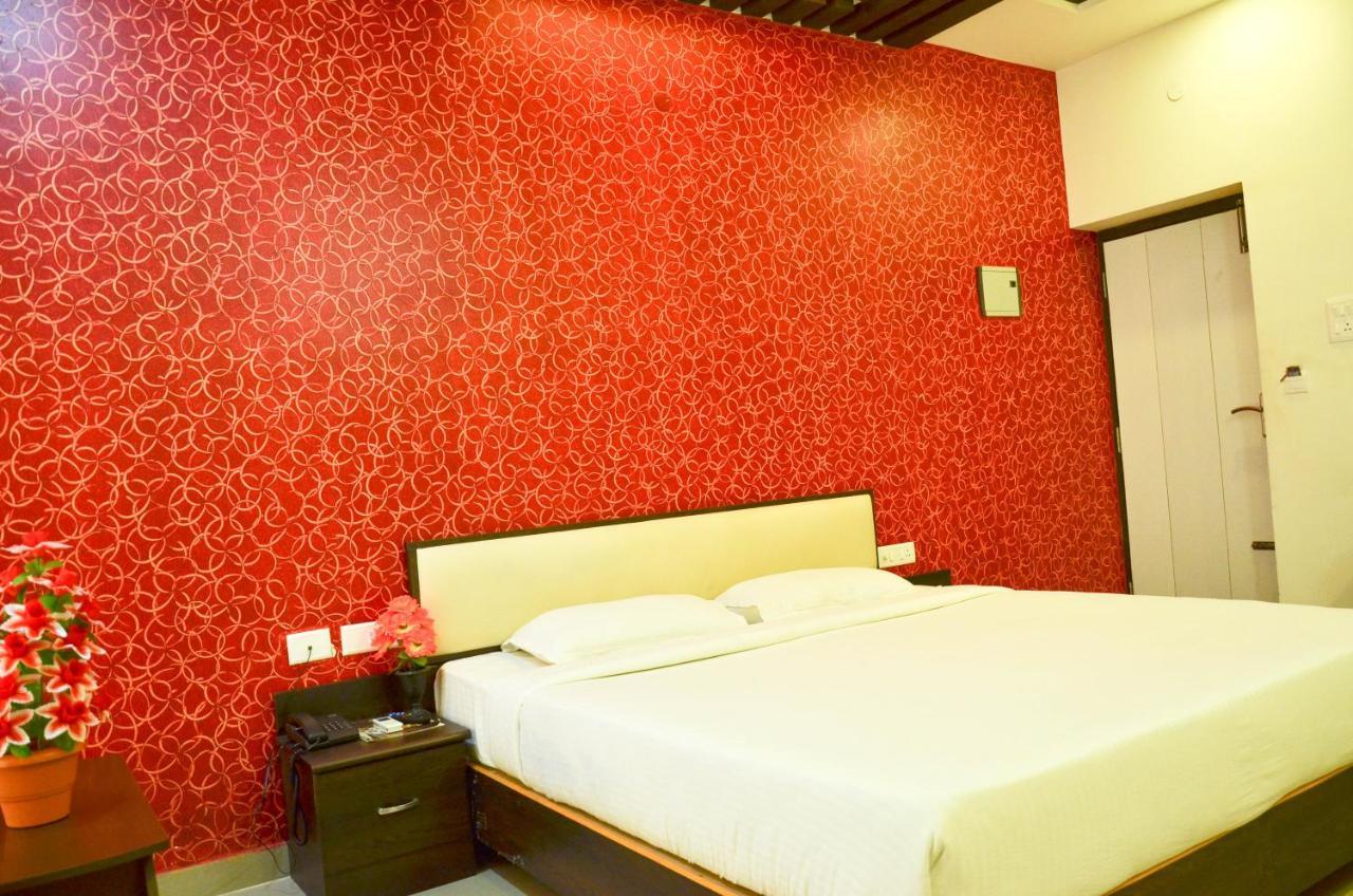 Hotel Ambai Grand Ambasamudram Luaran gambar