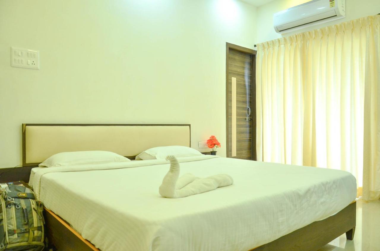 Hotel Ambai Grand Ambasamudram Luaran gambar