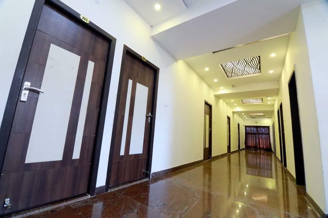 Hotel Ambai Grand Ambasamudram Luaran gambar