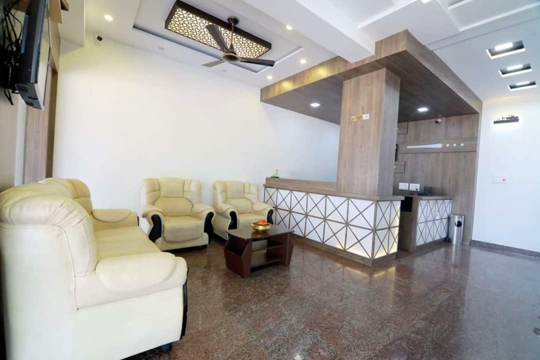 Hotel Ambai Grand Ambasamudram Luaran gambar